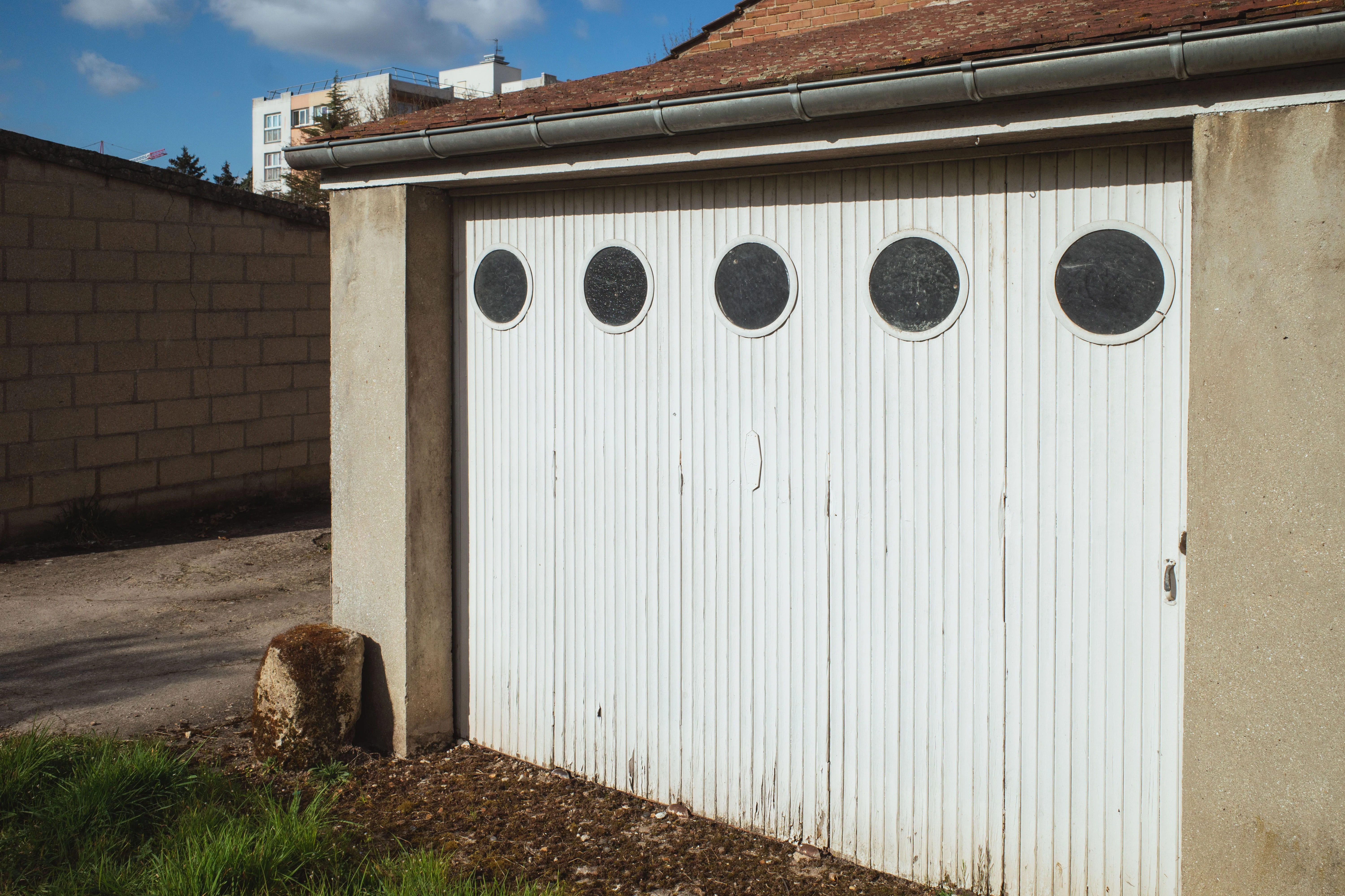 Residential garage door in Morgantown